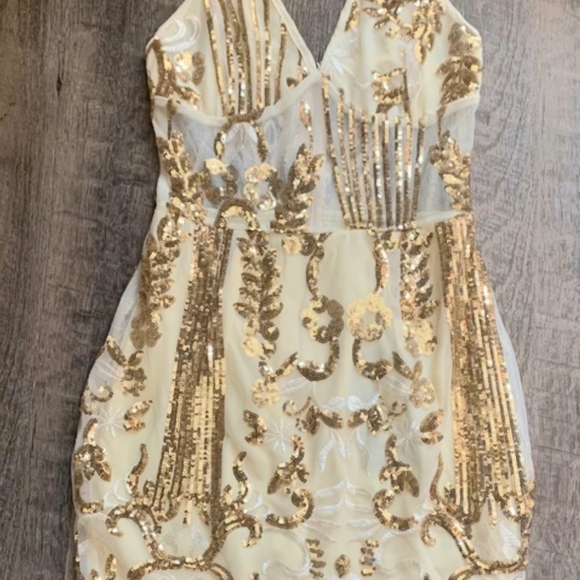PrettyLittleThing Cream and Gold Sequin Mini Dress - Picture 2 of 10